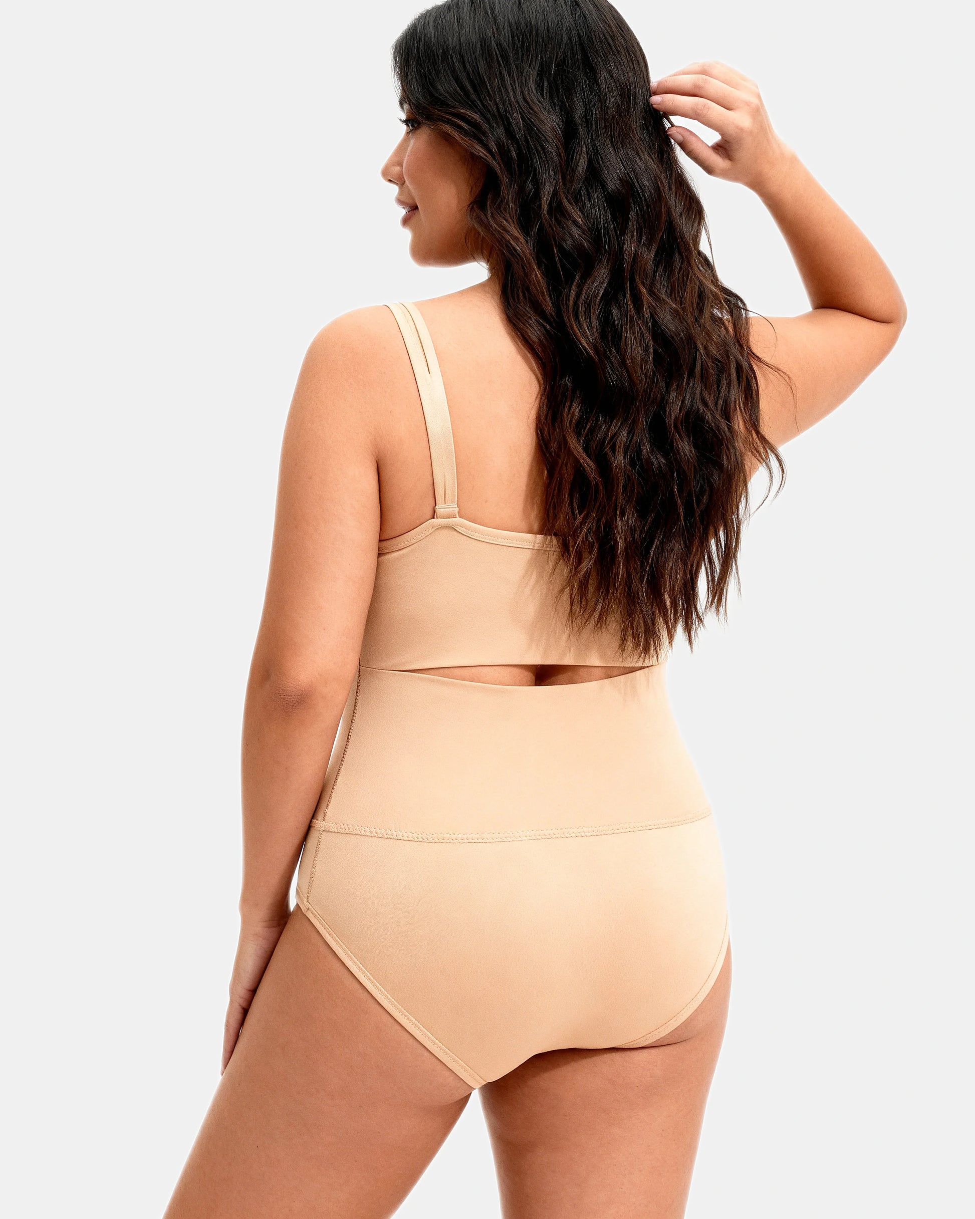 smoothing seamless thong Sand — Wear Rose